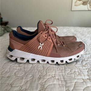 On-Running On Cloudswift Women